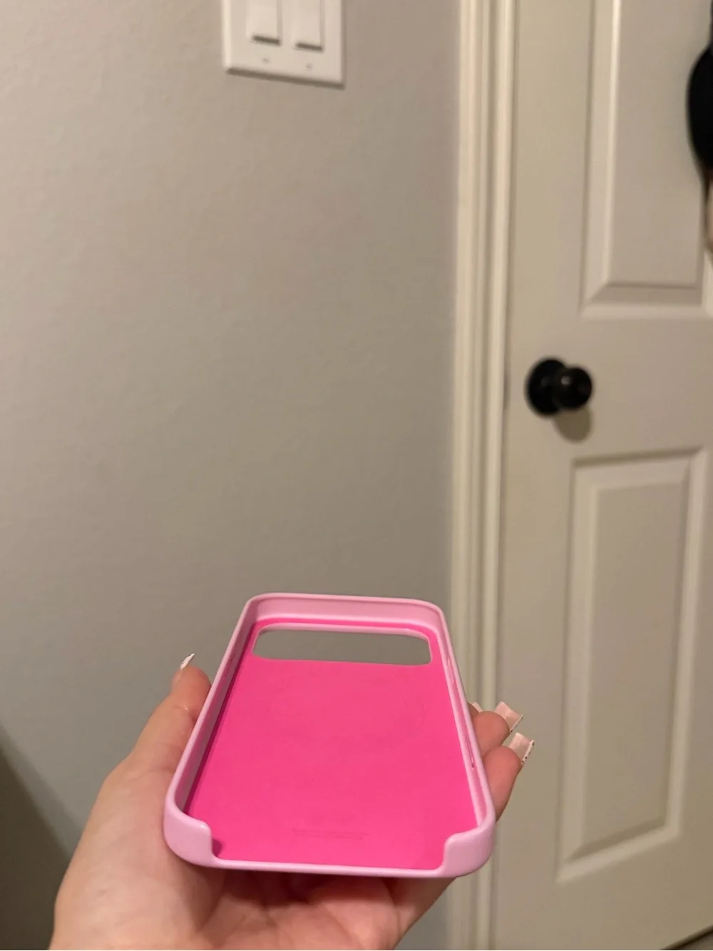 apple beats 17pro max pink case